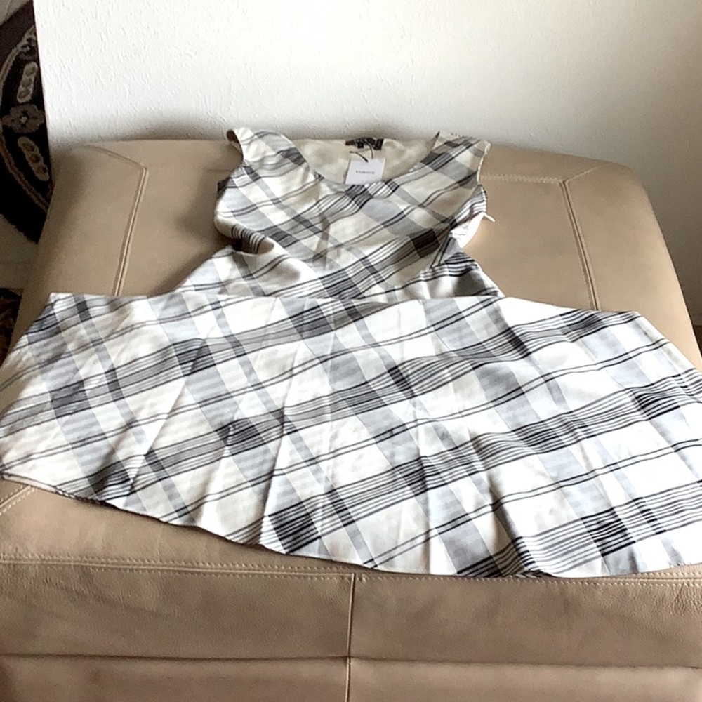 Ivory/Black fluid Plaid Dress.                 #J0506613 - Picture 9 of 11